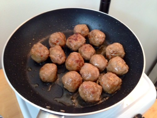 Cooking those sausage balls